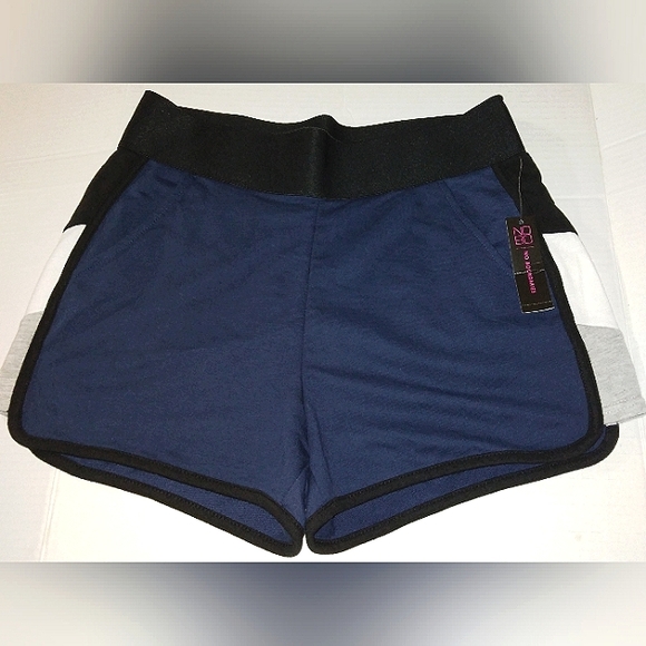 ☆NWT☆NOBO☆No Boundaries Juniors Large  Slip-on Colorblock women's Shorts☆ - Picture 4 of 13